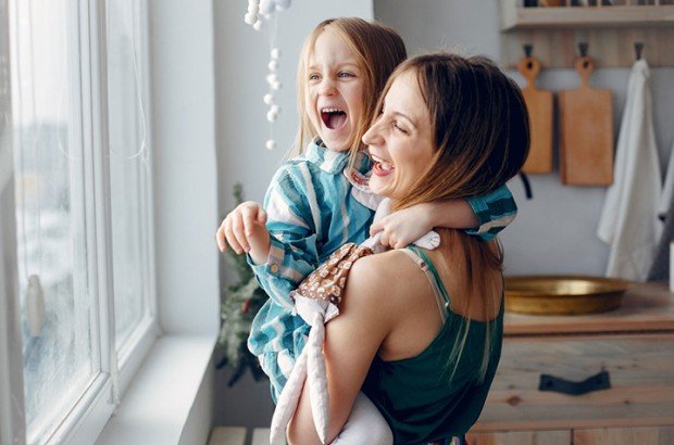 Mother spends time with her young daughter after applying for an Expat Residential mortgage on behalf of her client with the Marsden Intermediaries.